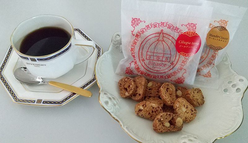 イタリアの伝統焼き菓子とコーヒーは如何ですか?プチ贅沢は「おうちカフェ」第2弾!
