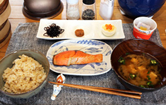 朝食一例