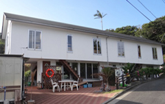 INN こうもり亭外観