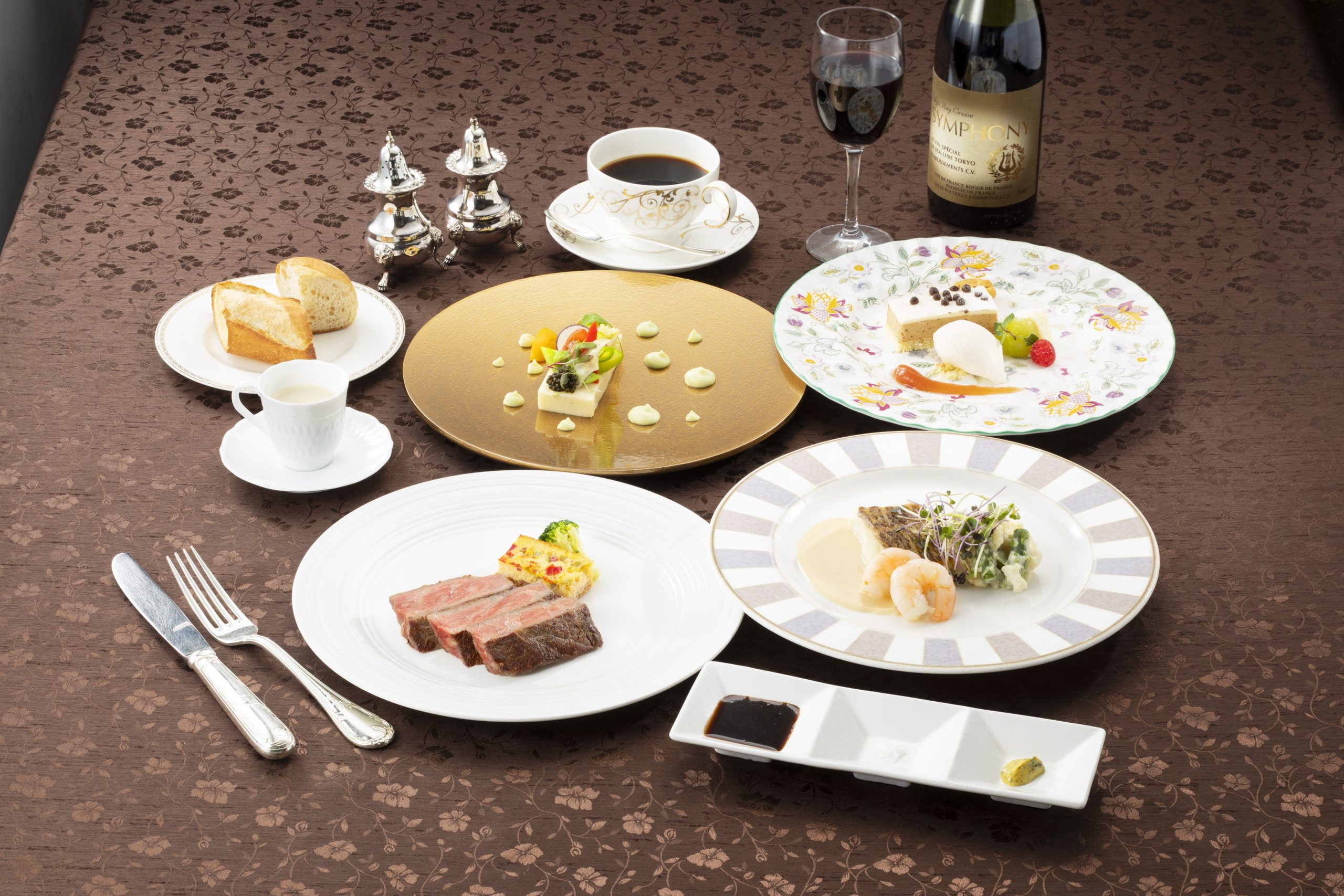 シンフォニークルーズギフトカード2枚フランス料理(プレミアム特選牛 